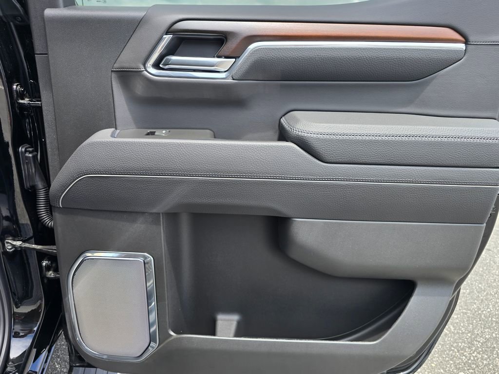 New 2025 GMC Sierra 1500 Denali w/ Denali Reserve Package image 38