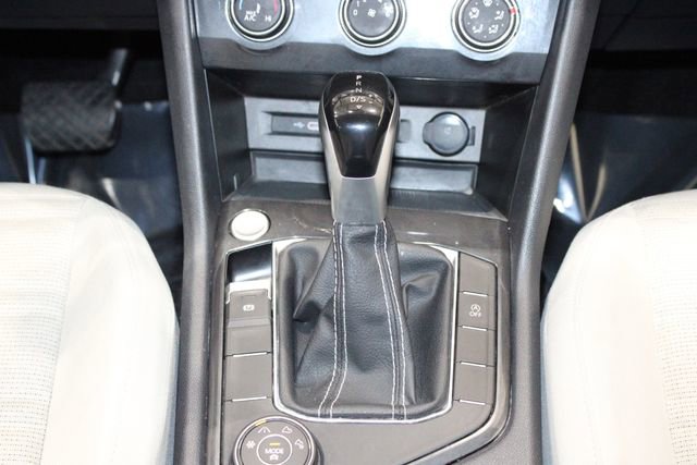 Used 2022 Volkswagen Tiguan S image 34
