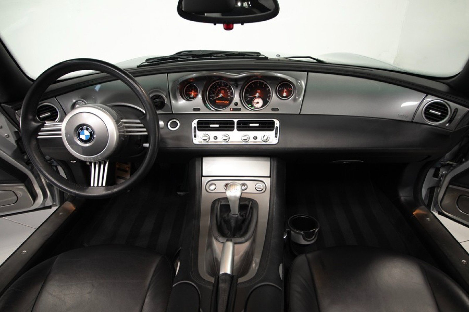 Used 2001 BMW Z8 image 49