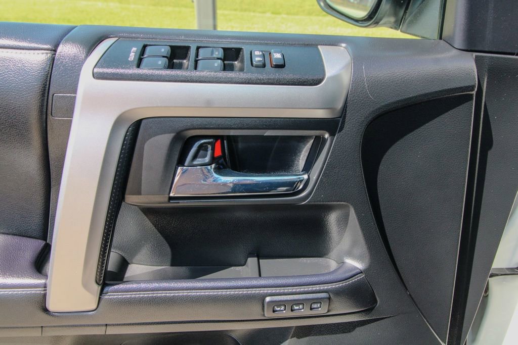 Used 2022 Toyota 4Runner Limited image 13