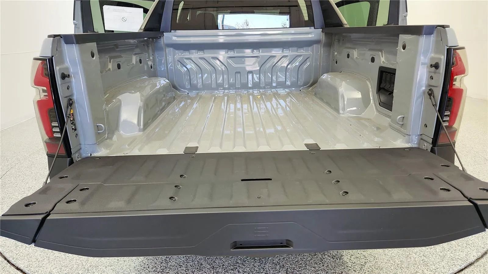 New 2026 Chevrolet Silverado EV LT w/ Plus Package image 62