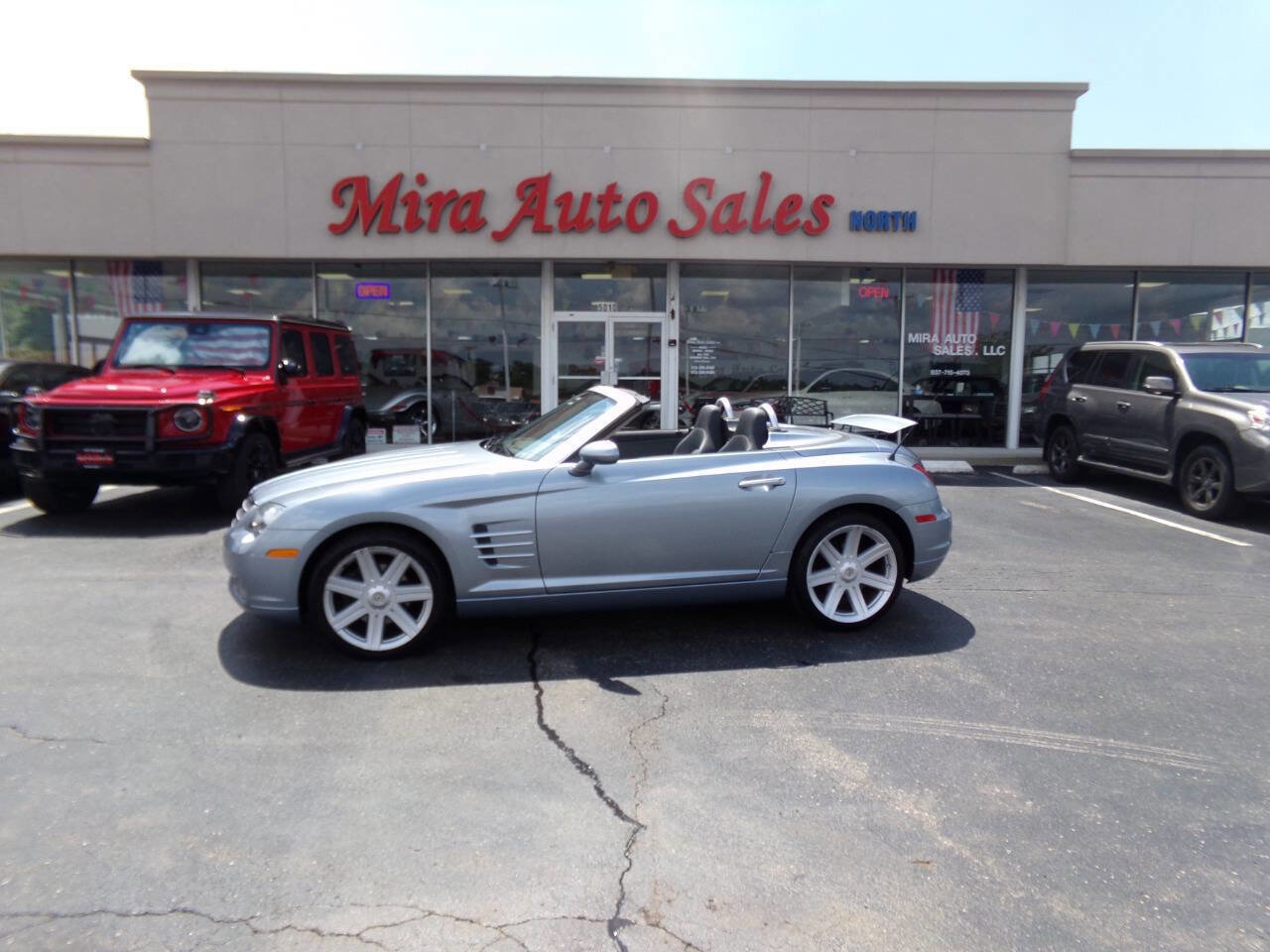 Used 2005 Chrysler Crossfire Limited image 1