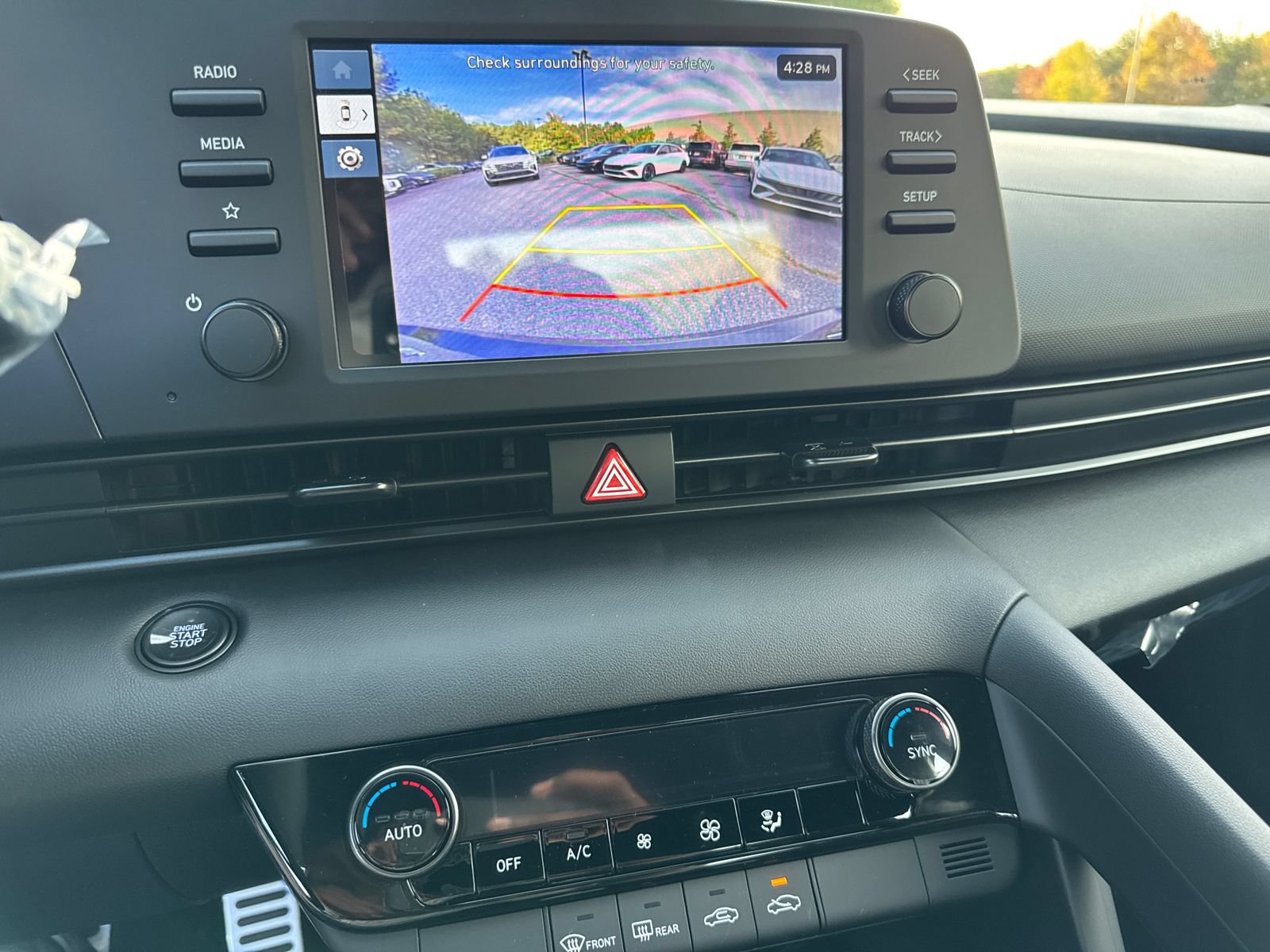 New 2026 Hyundai Elantra SEL Sport FWD image 29