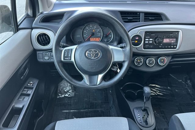 Used 2014 Toyota Yaris LE image 16