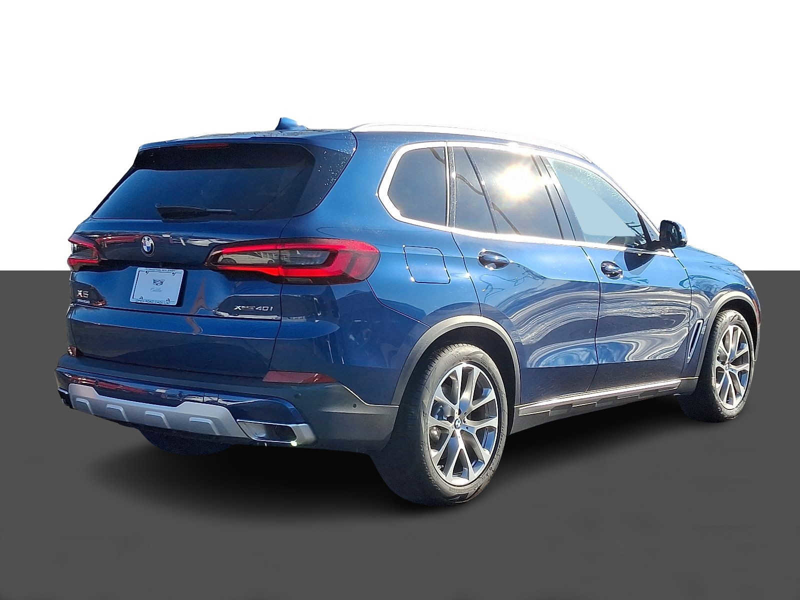 Used 2023 BMW X5 xDrive40i w/ Premium Package image 6
