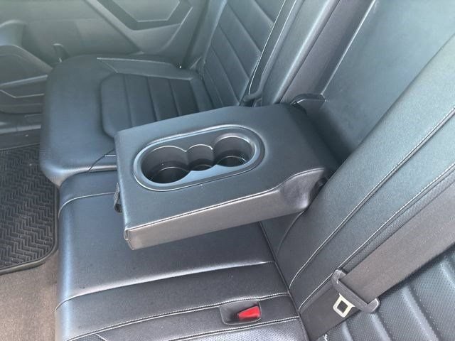 Used 2021 Volkswagen Atlas Cross Sport SEL Premium R-Line AWD/4WD image 34