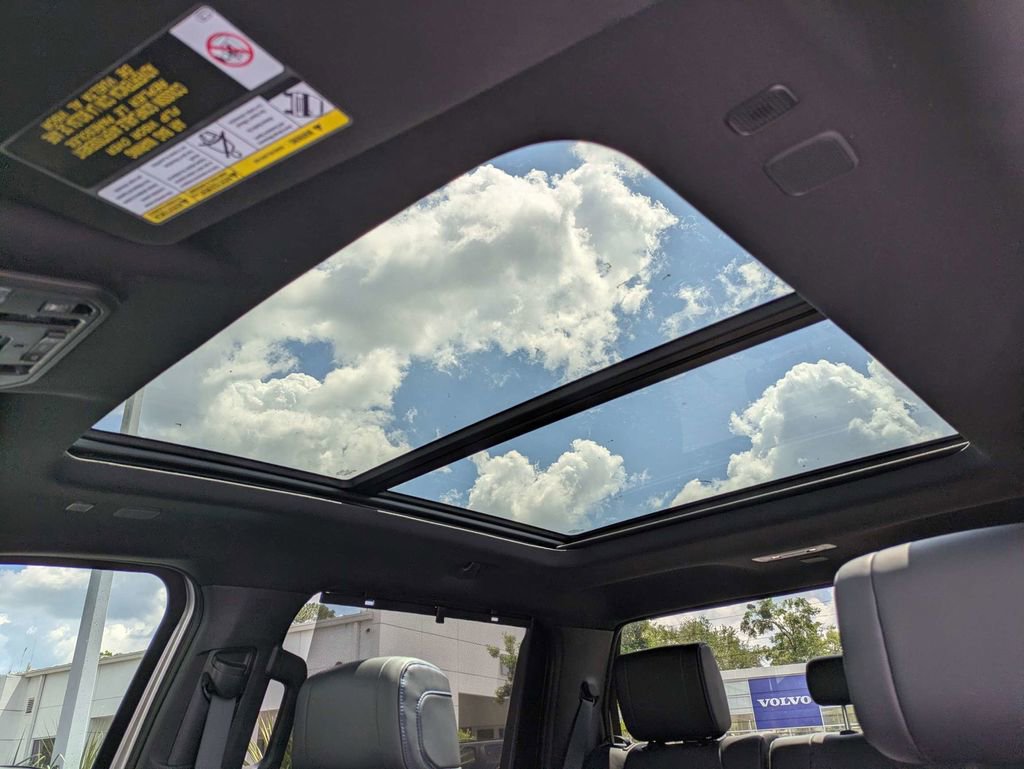 Used 2023 Toyota Tundra Platinum AWD/4WD image 23