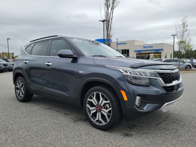 Used 2021 Kia Seltos SX w/ SX Sunroof Package image 3