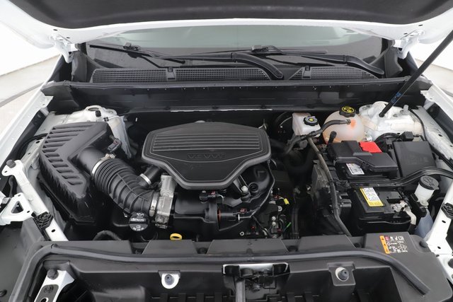 Used 2023 GMC Acadia AT4 image 15