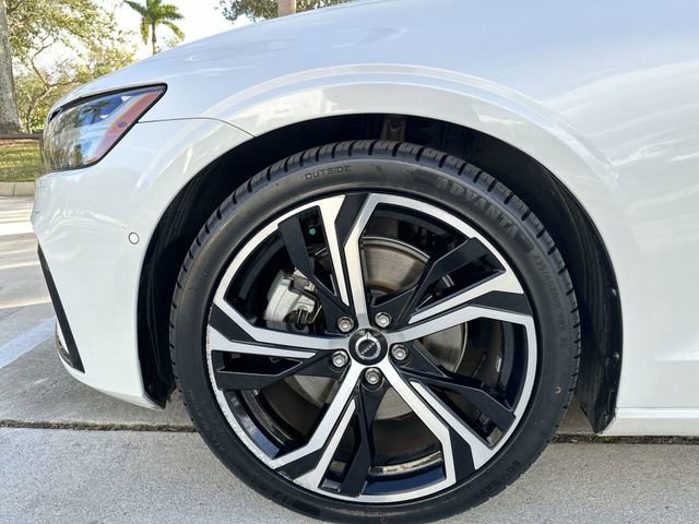 Used 2024 Volvo S60 B5 Ultimate image 19