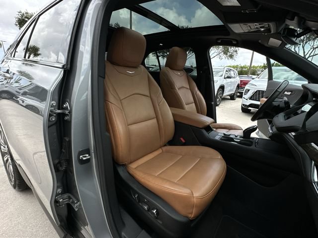 Certified 2023 Cadillac XT4 Sport FWD image 32