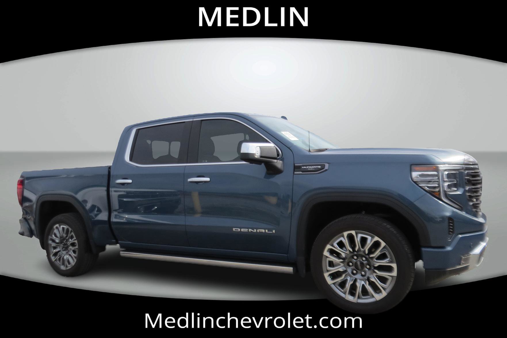 Used 2024 GMC Sierra 1500 Denali Ultimate image 9