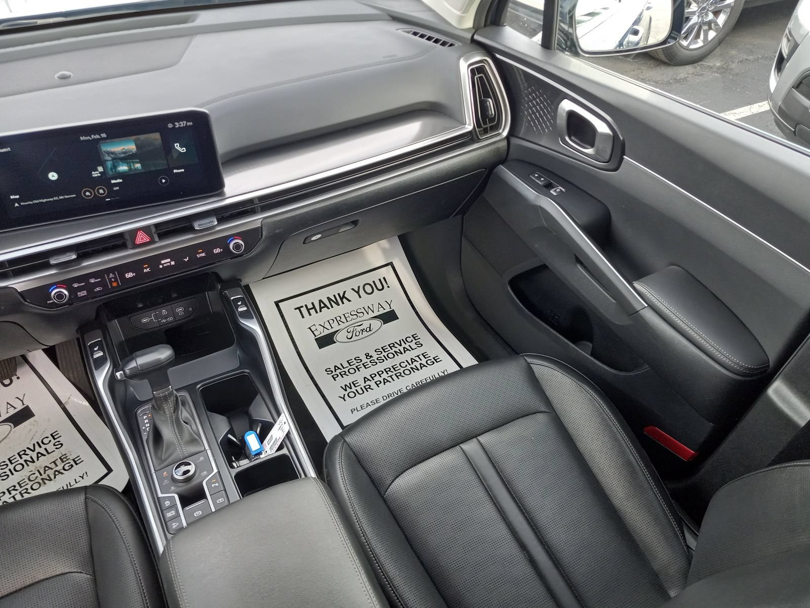 Used 2025 Kia Sorento S AWD/4WD image 18