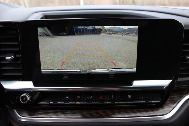 Used 2025 GMC Sierra 1500 Elevation image 24