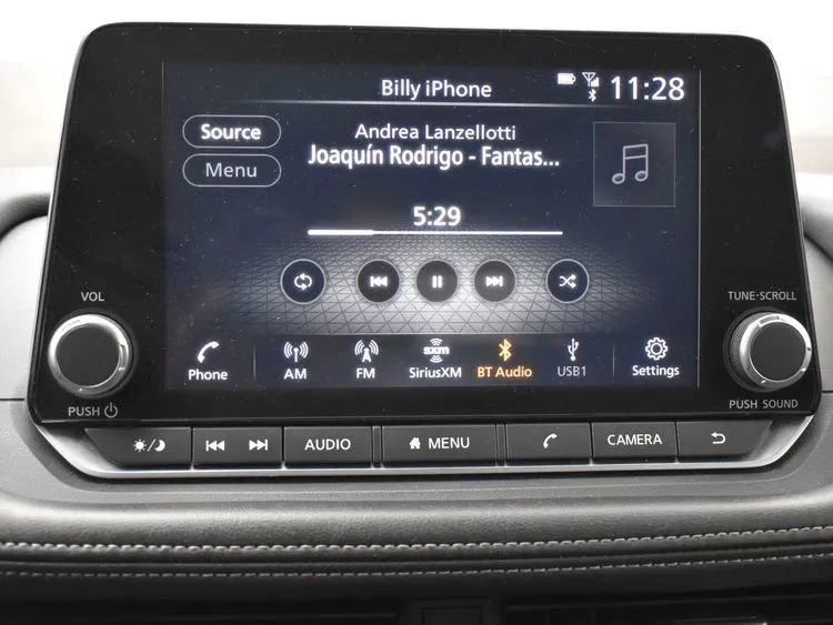 Used 2023 Nissan Rogue SV image 33