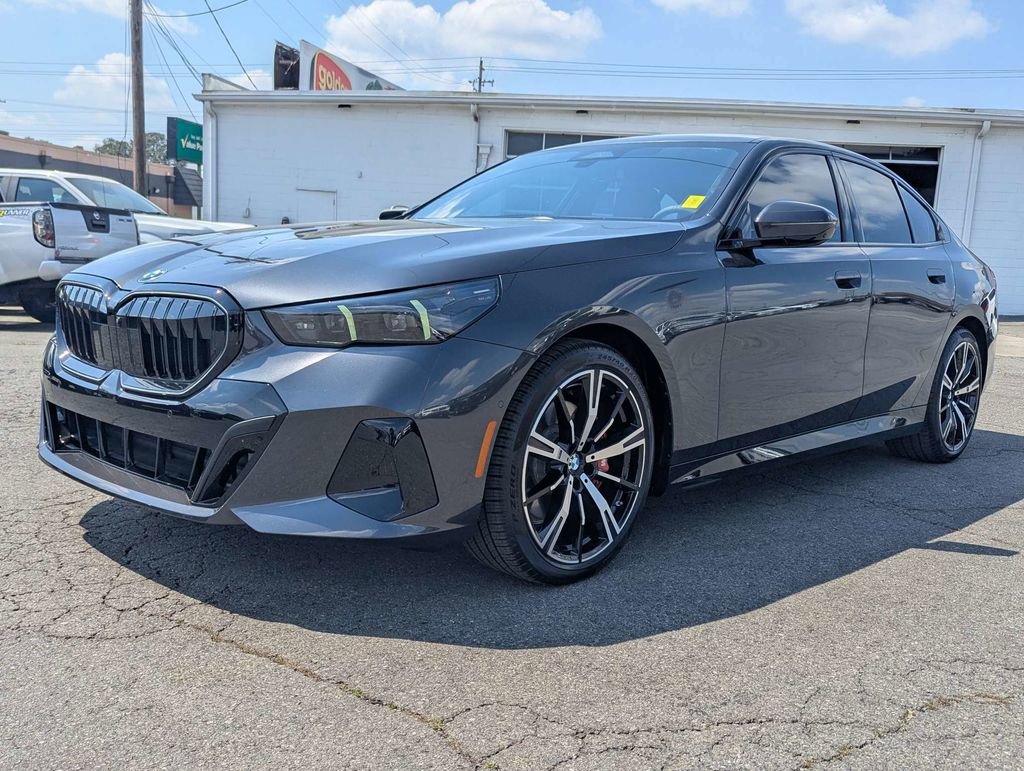 Used 2026 BMW 530i w/ M Sport Package image 8