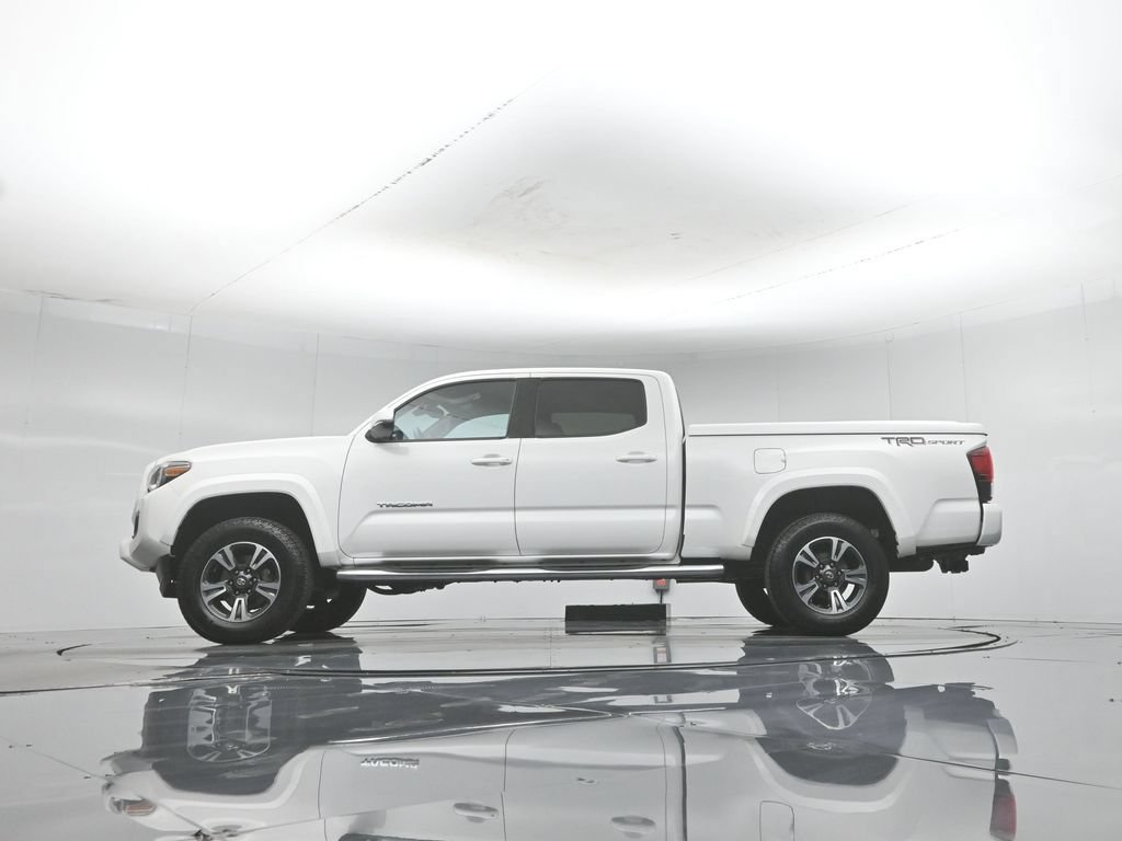 Used 2019 Toyota Tacoma TRD Sport RWD image 8
