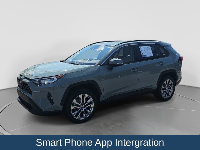 Used 2021 Toyota RAV4 XLE Premium FWD image 9