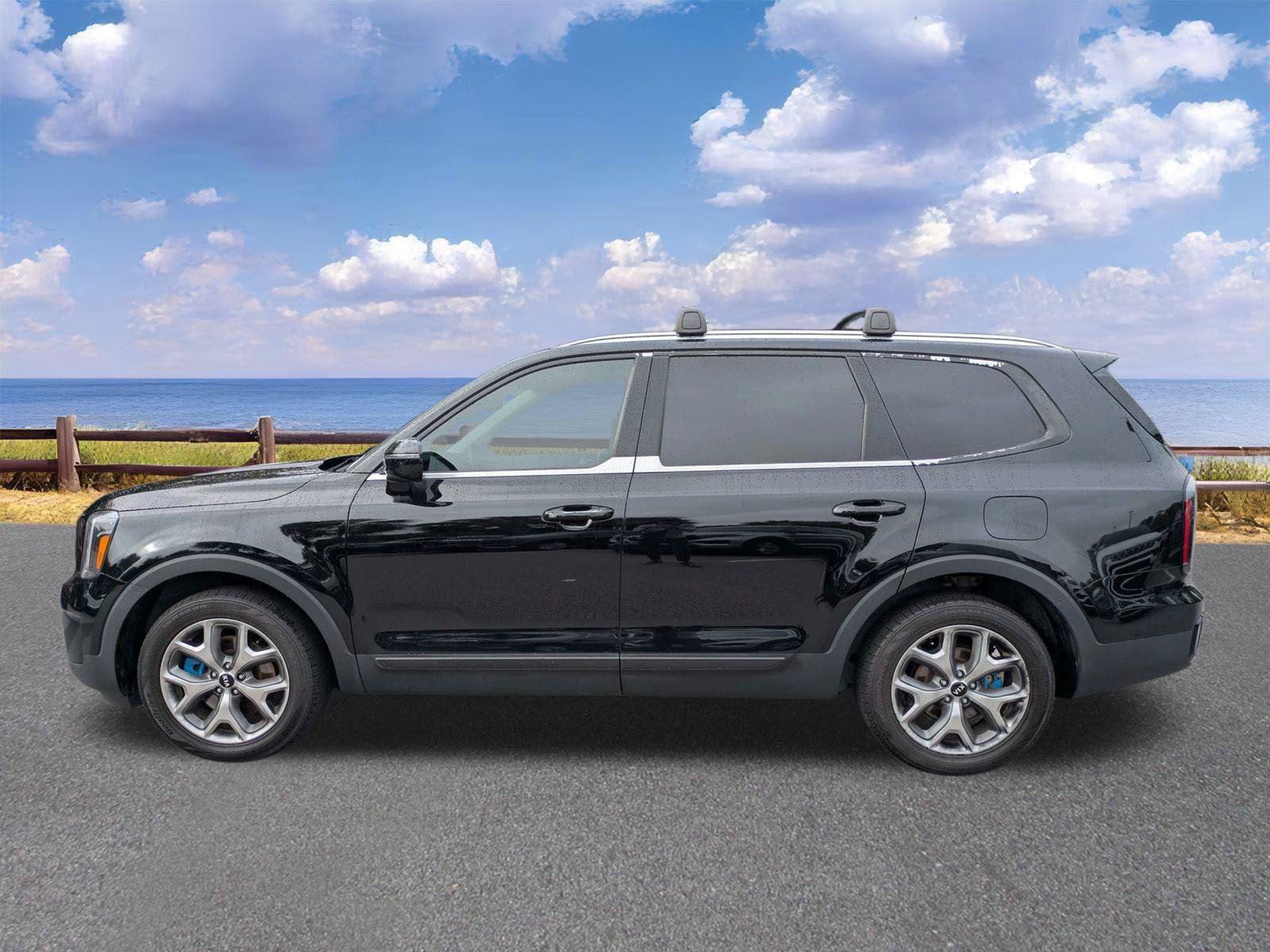 Used 2023 Kia Telluride SX FWD image 5