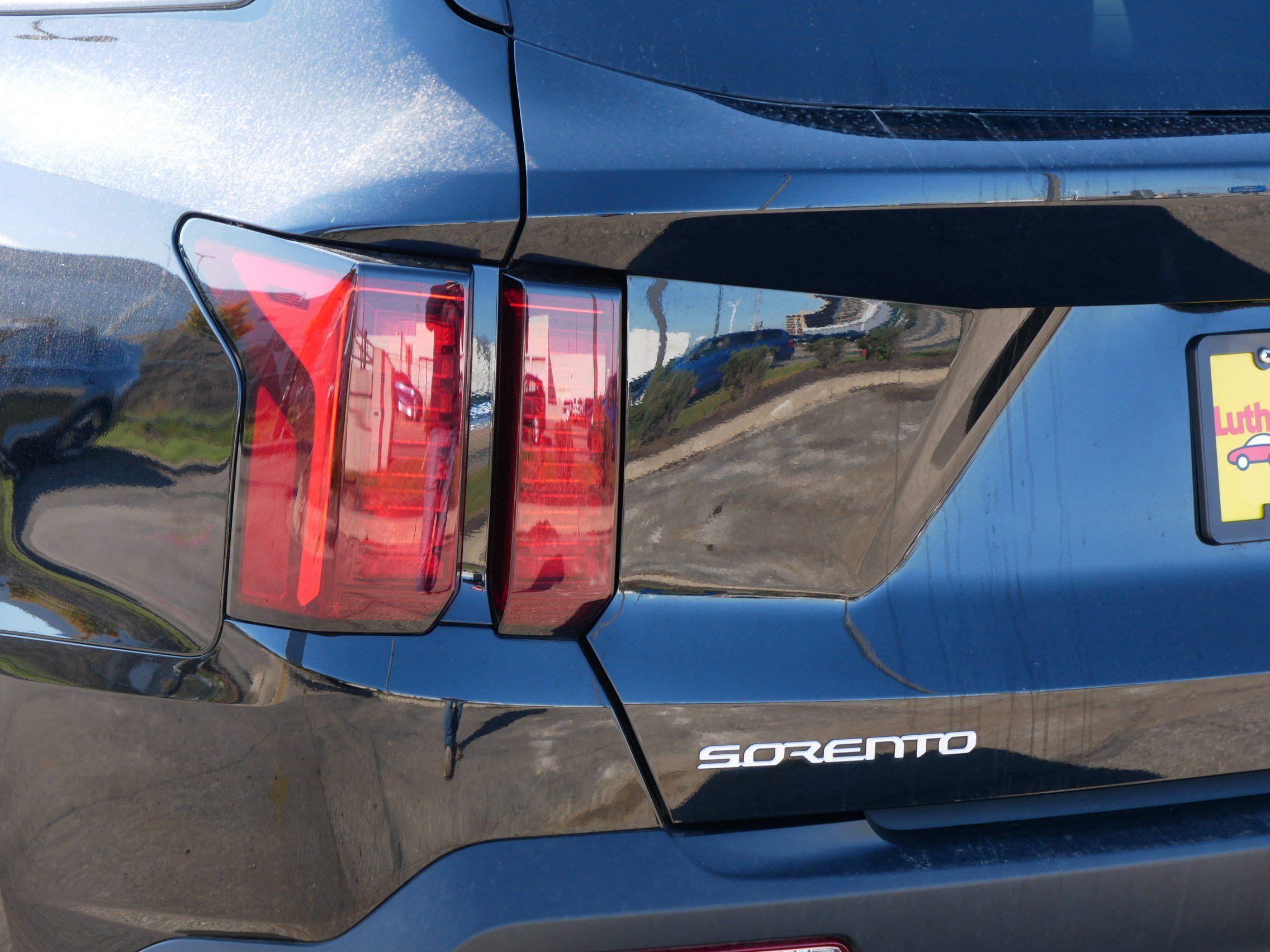 Certified 2023 Kia Sorento S image 17