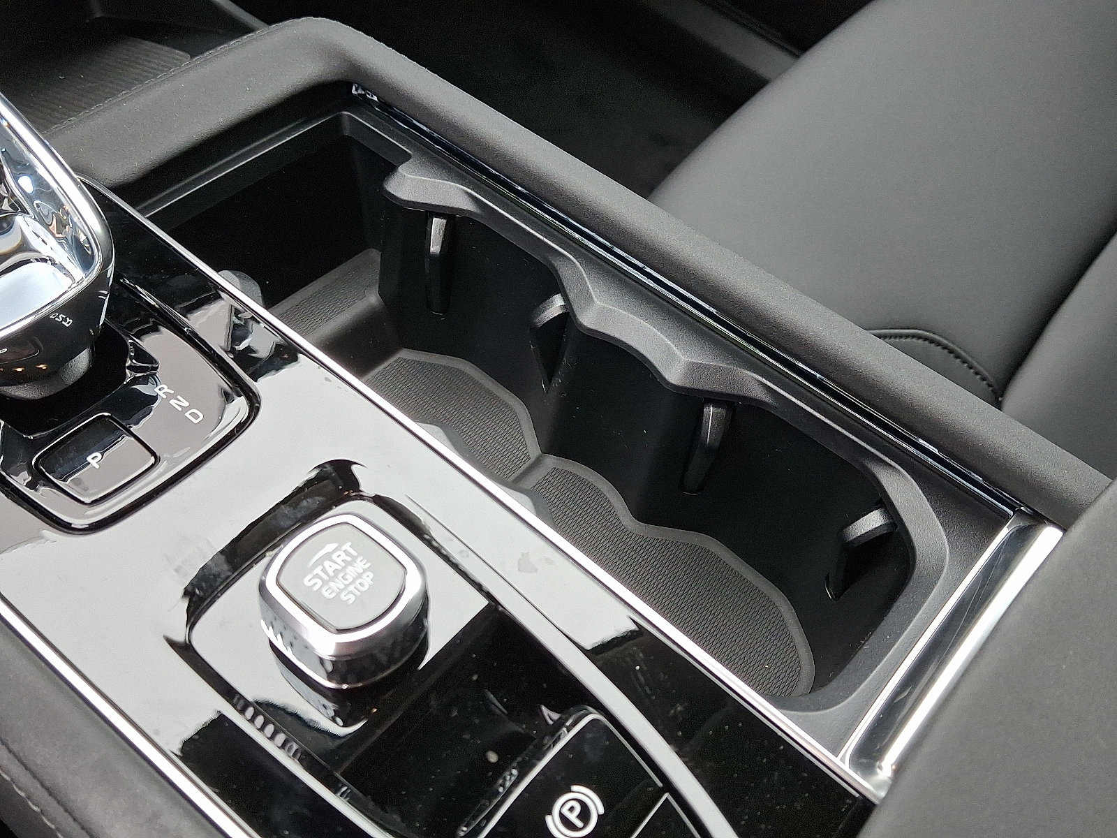 New 2026 Volvo XC90 B6 Plus image 17