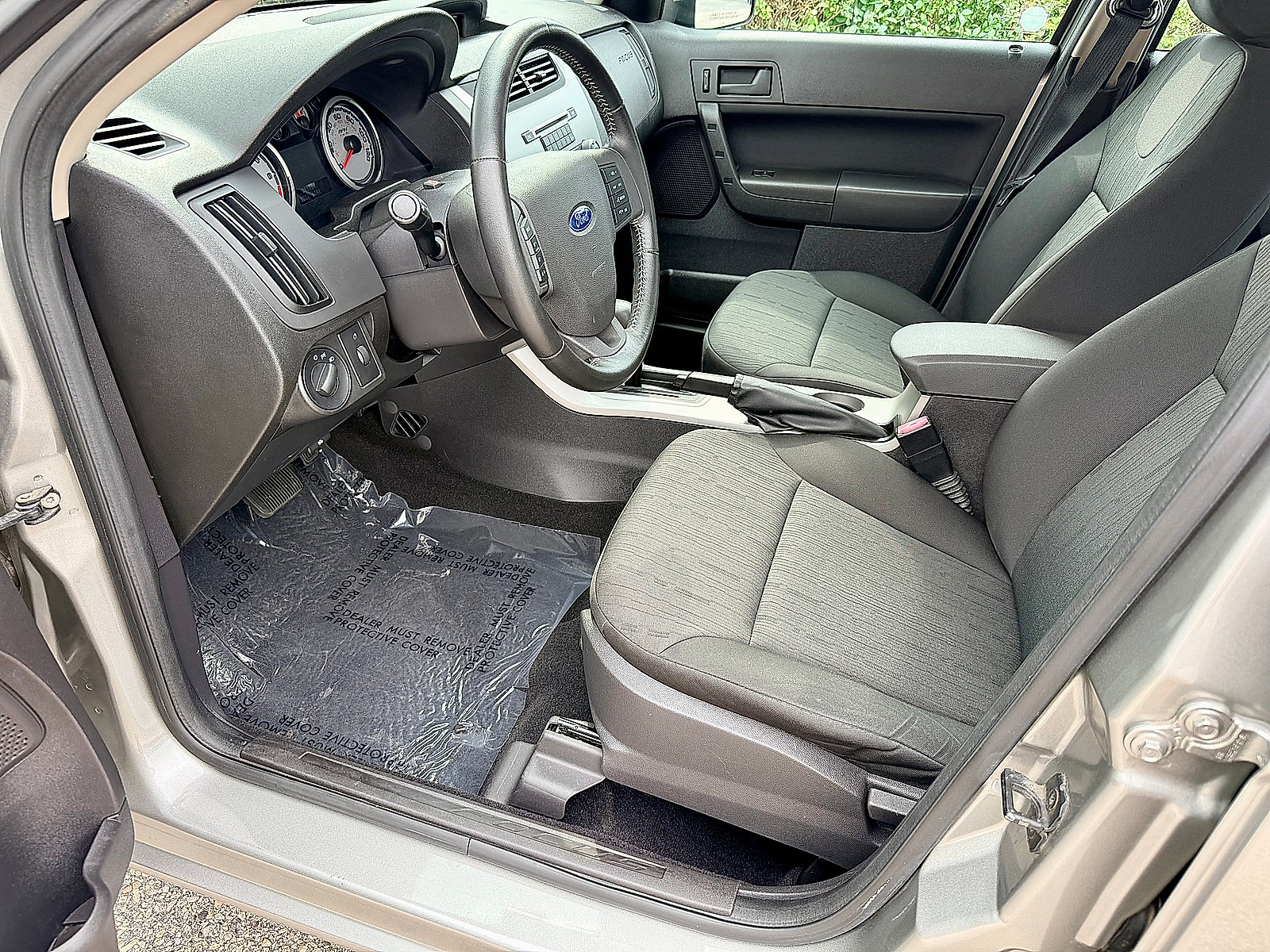 Used 2008 Ford Focus SE FWD image 26