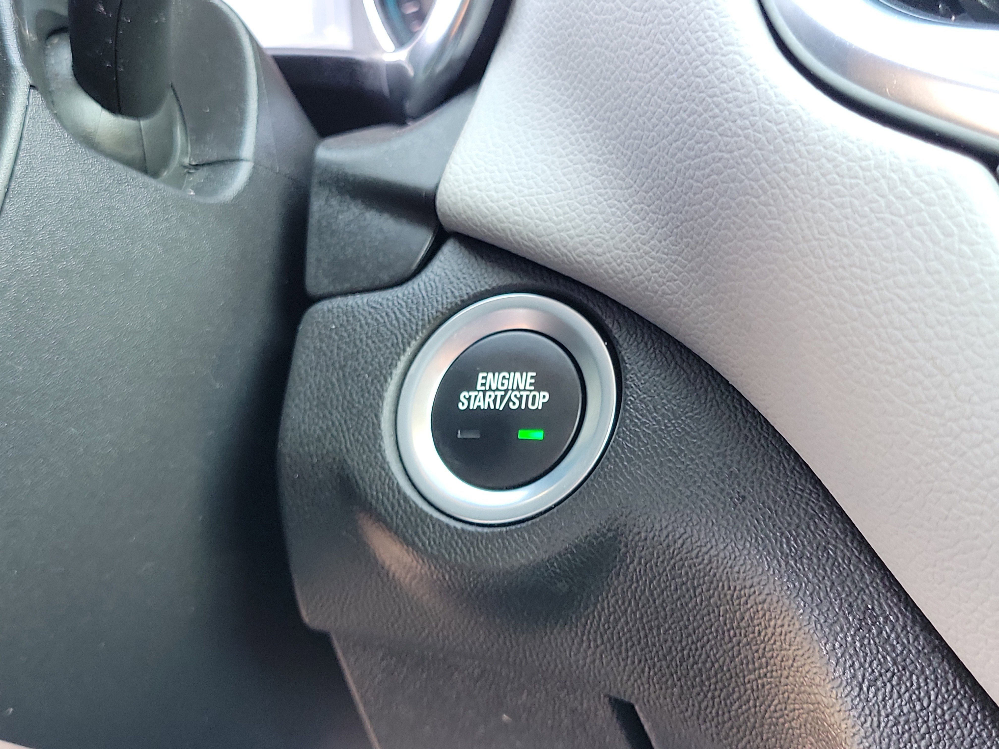 Used 2022 Chevrolet Equinox LS w/ LS Convenience Package image 28