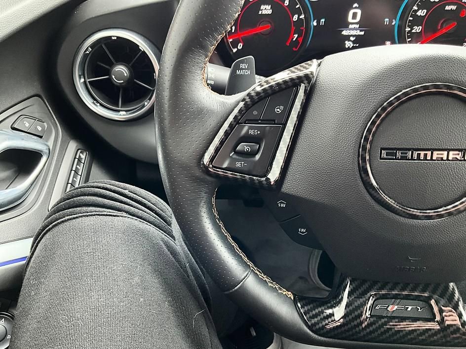 Used 2017 Chevrolet Camaro SS image 20