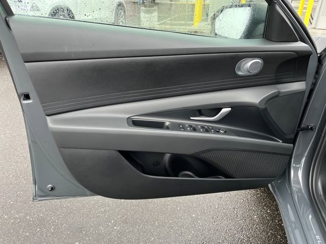 New 2026 Hyundai Elantra Blue image 10