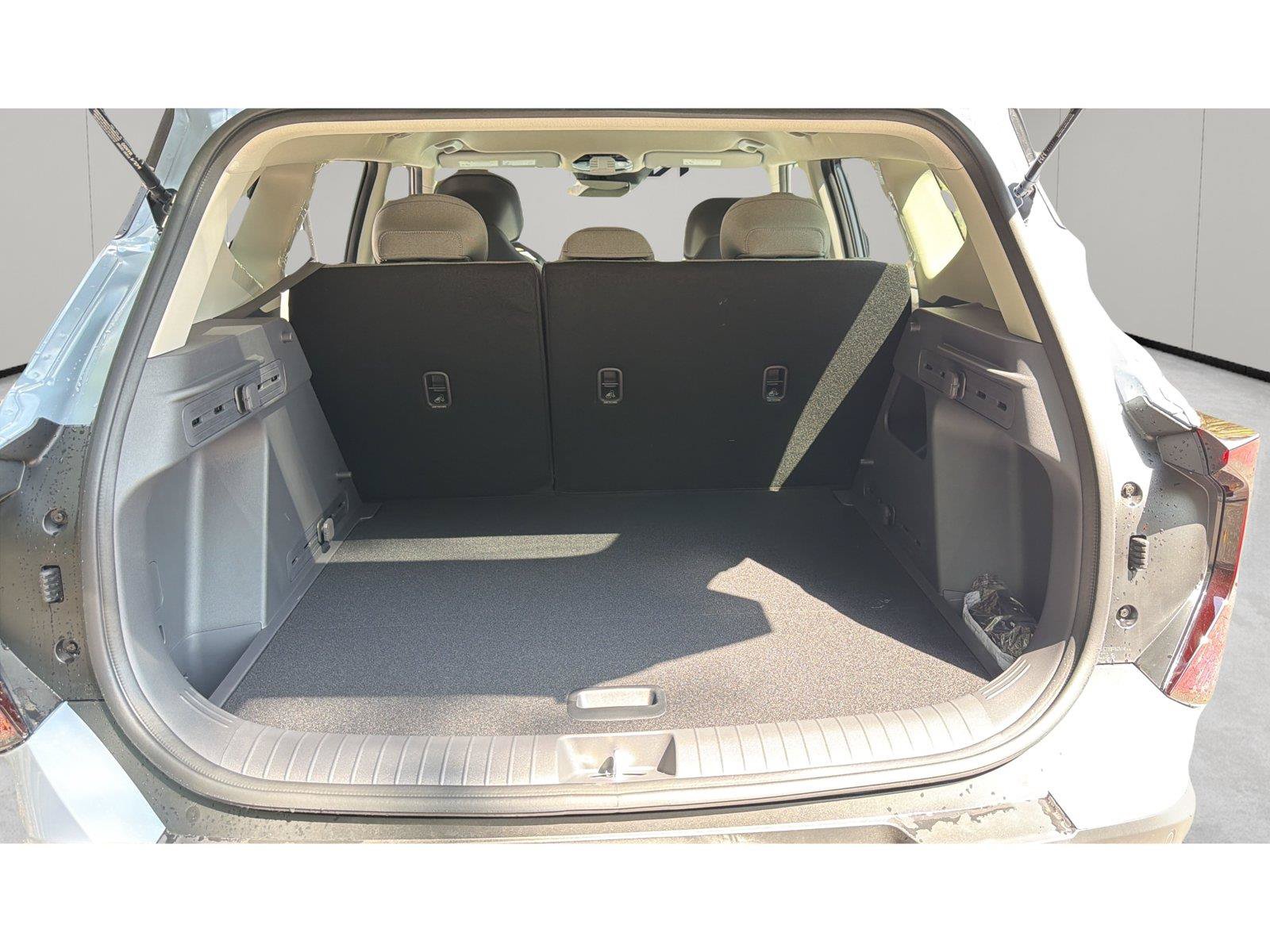 New 2027 Kia Seltos S FWD image 12