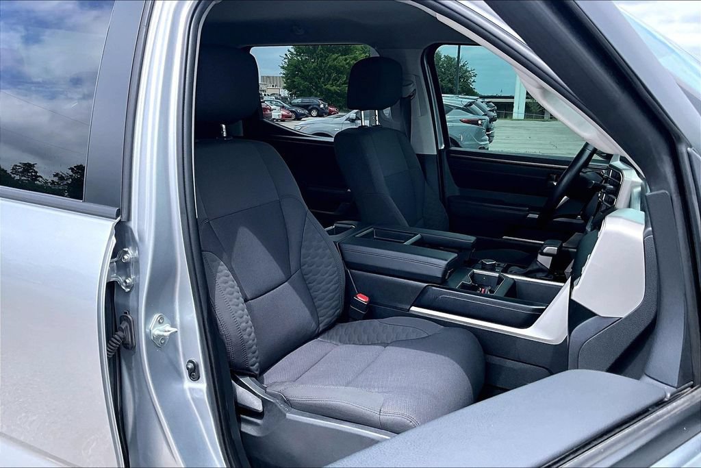 Used 2024 Toyota Tundra SR5 AWD/4WD image 9