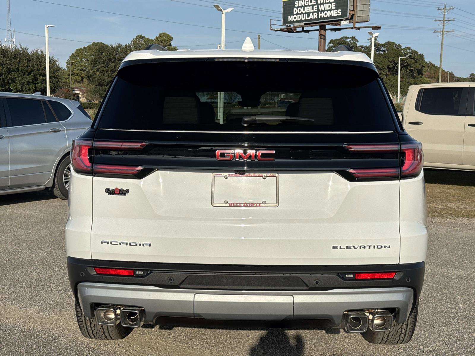 New 2026 GMC Acadia Elevation image 4