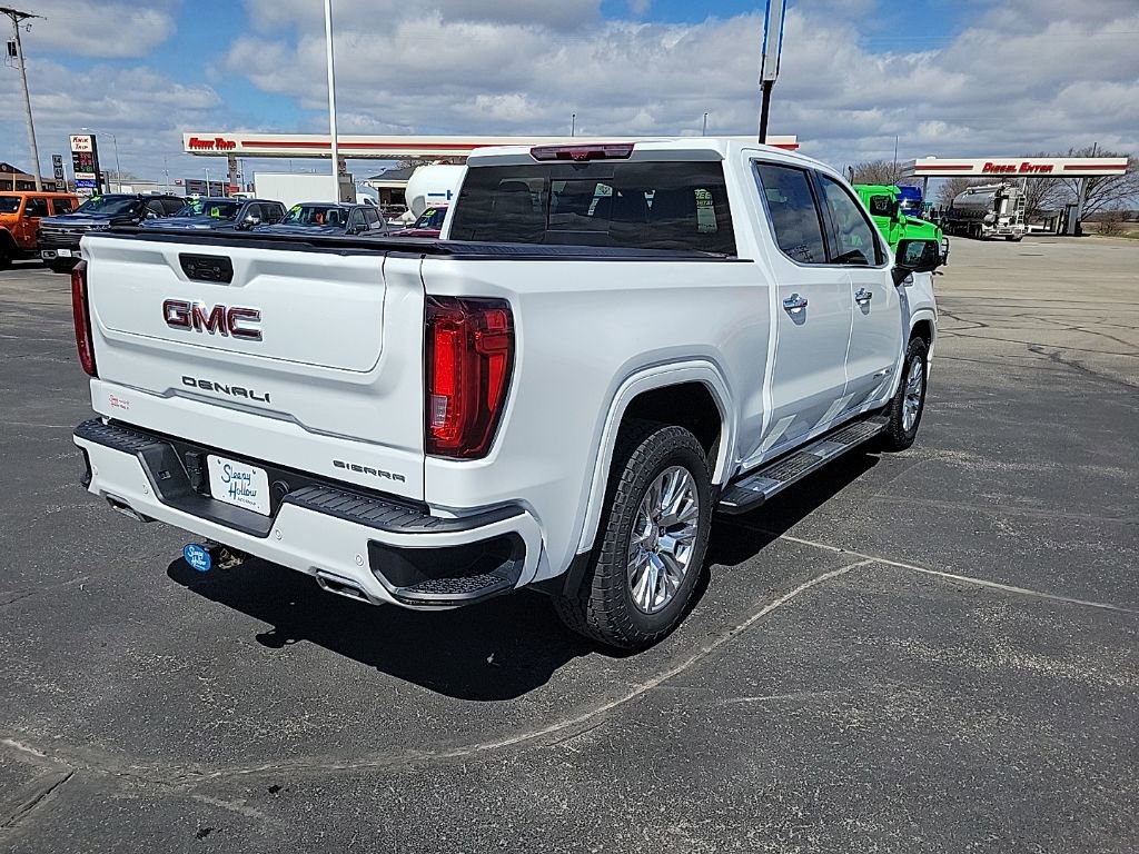 Used 2022 GMC Sierra 1500 Denali w/ Technology Package AWD/4WD image 5