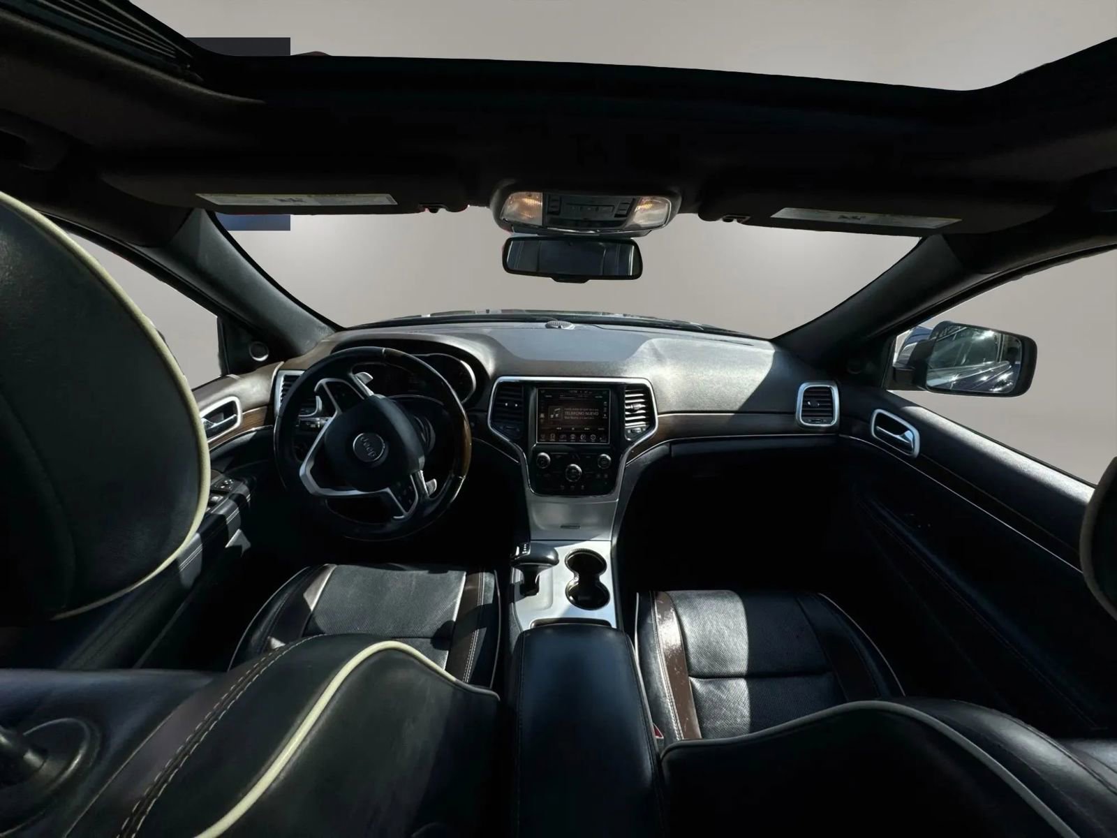 Used 2015 Jeep Grand Cherokee Overland image 10