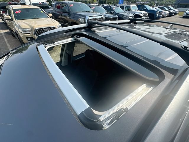Used 2017 Toyota RAV4 XLE w/ Carpet Mat Package AWD/4WD image 22