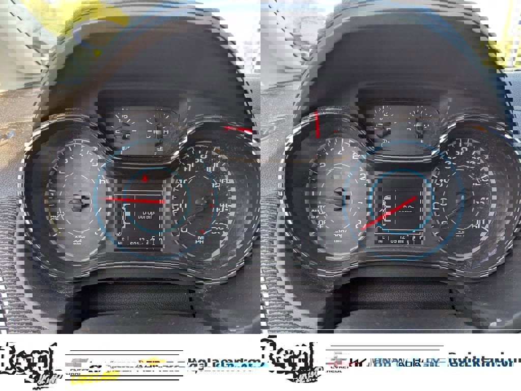 Used 2017 Chevrolet Cruze LT w/ Convenience Package image 29