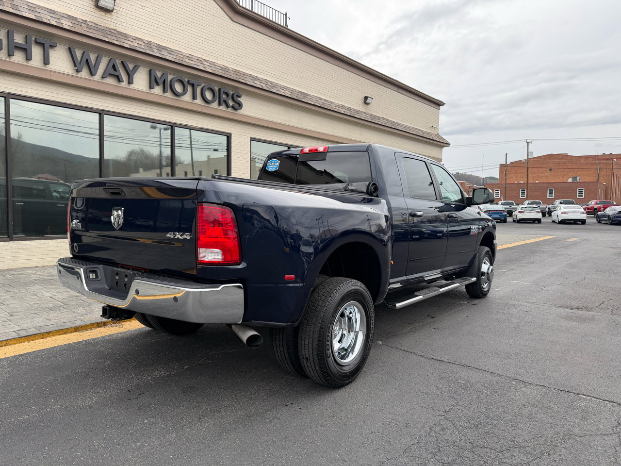 Used 2015 RAM 3500 Big Horn image 3