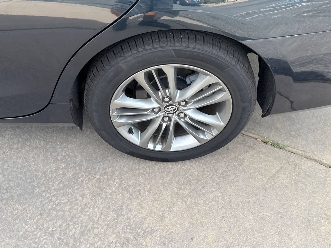 Used 2016 Toyota Camry SE FWD image 12