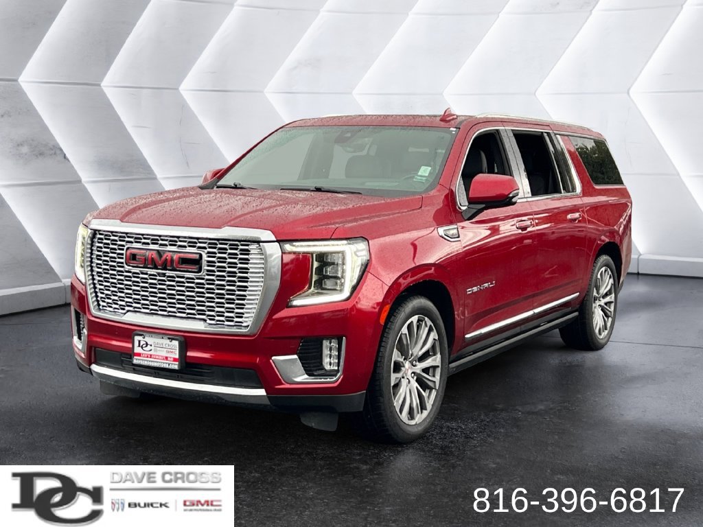 Used 2022 GMC Yukon XL Denali w/ Denali Ultimate Package AWD/4WD image 1