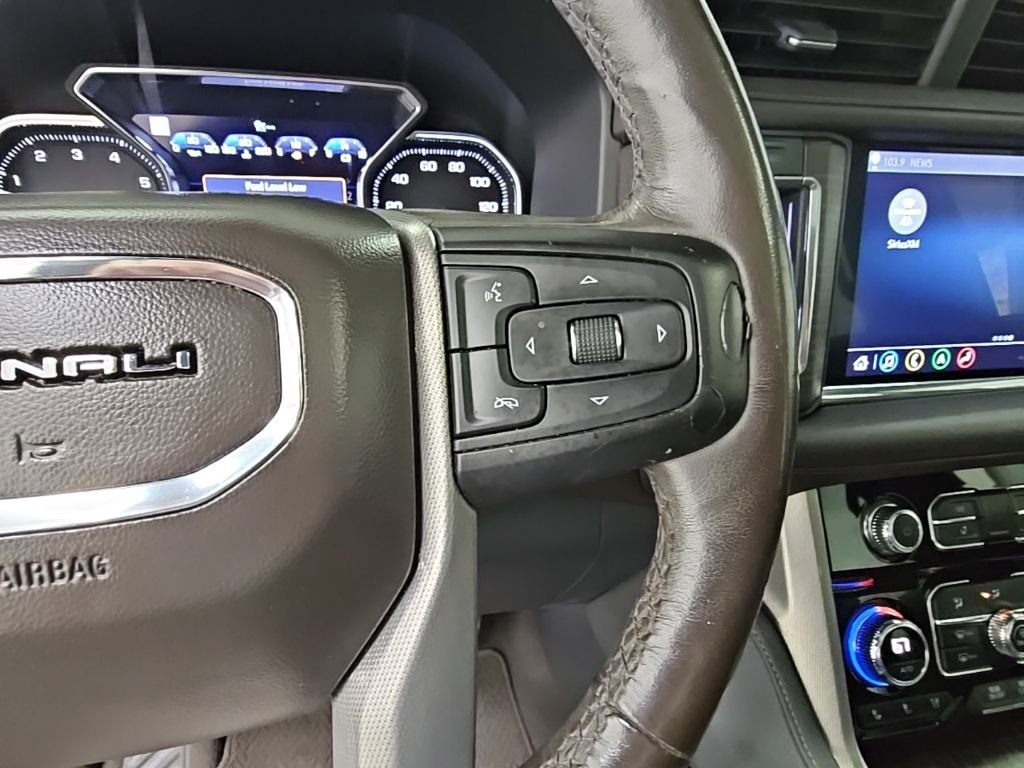 Used 2021 GMC Yukon Denali w/ Denali Premium Package image 29