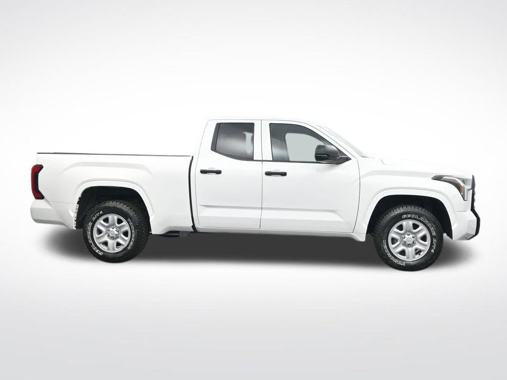Used 2022 Toyota Tundra SR w/ SR Tow Package image 4