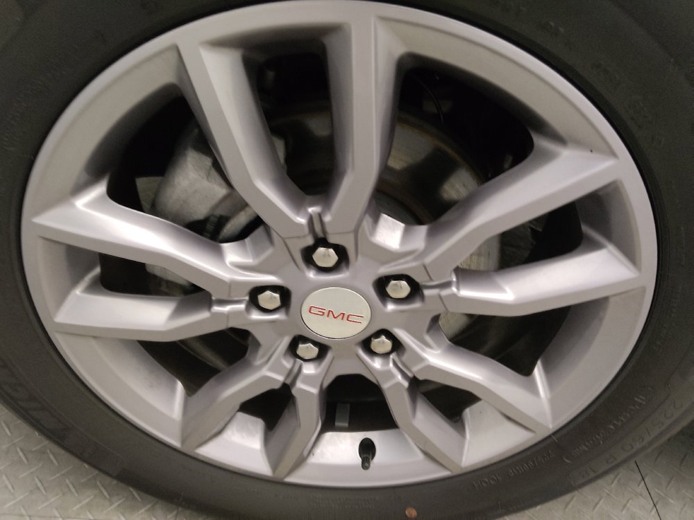 Used 2023 GMC Terrain SLT image 31