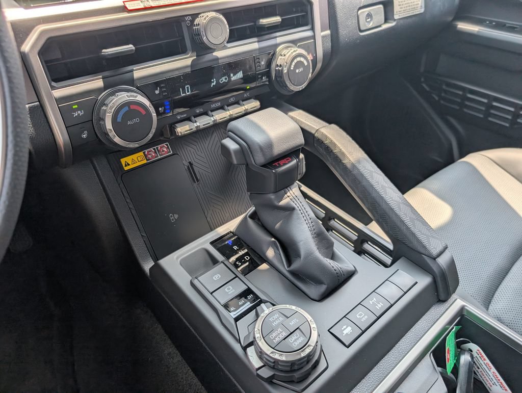 New 2026 Toyota 4Runner TRD Off-Road Premium w/ Tow Technology Package AWD/4WD image 18