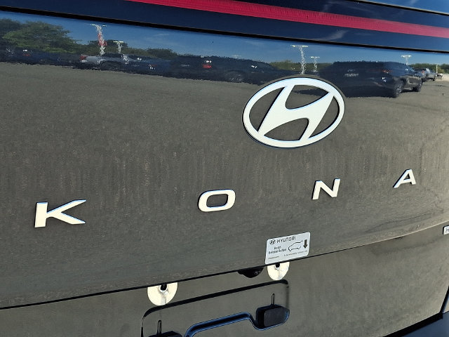 Used 2025 Hyundai Kona SEL AWD/4WD image 29