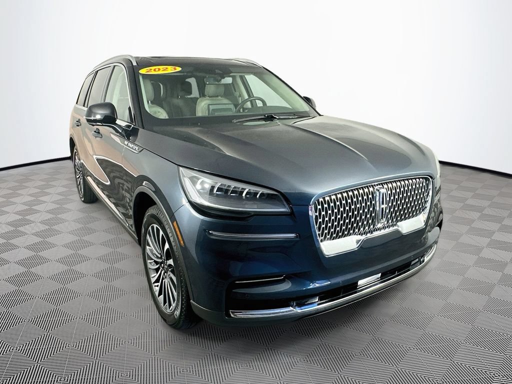 Used 2023 Lincoln Aviator Reserve w/ Elements Package Plus AWD/4WD video 2