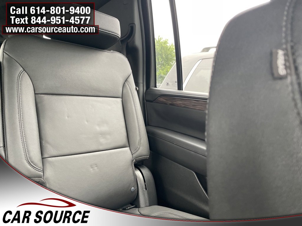 Used 2022 Chevrolet Suburban Z71 w/ Luxury Package image 28