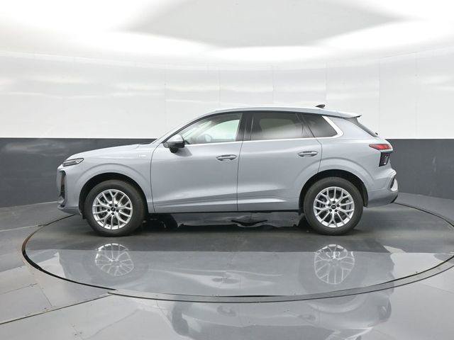 Used 2026 Audi Q3 quattro 2.0T w/ Driver Assistance Package AWD/4WD image 4