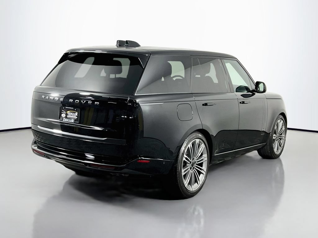 Used 2025 Land Rover Range Rover SE AWD/4WD image 5