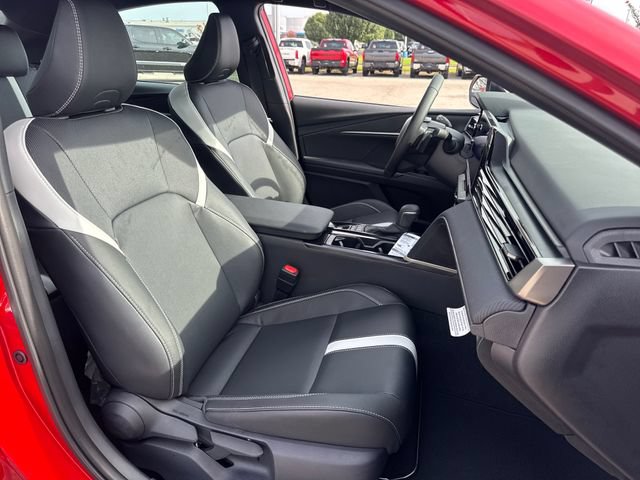 New 2026 Toyota Camry Hybrid FWD image 10