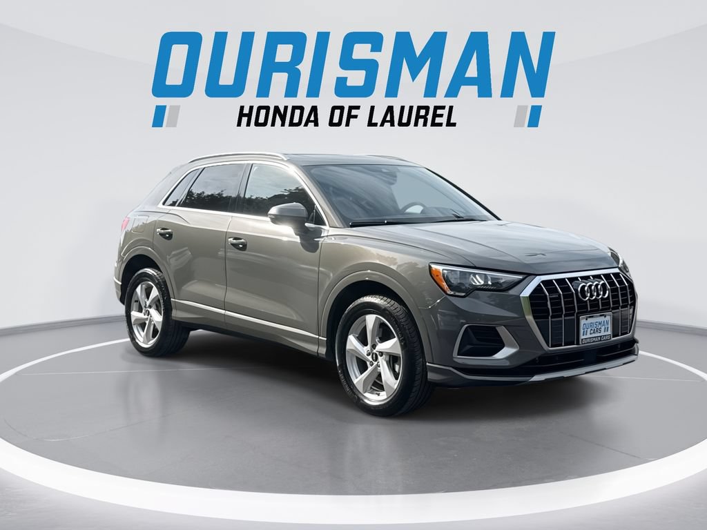 Used 2022 Audi Q3 2.0T Premium w/ Convenience Package AWD/4WD image 2